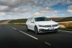 Volkswagen Passat GTE Estate 2019 года (UK)